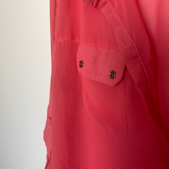 Women’s Sheer Utility Blouse Size Medium with Button Up Sleeves lightweight Chic - Picture 2 of 9